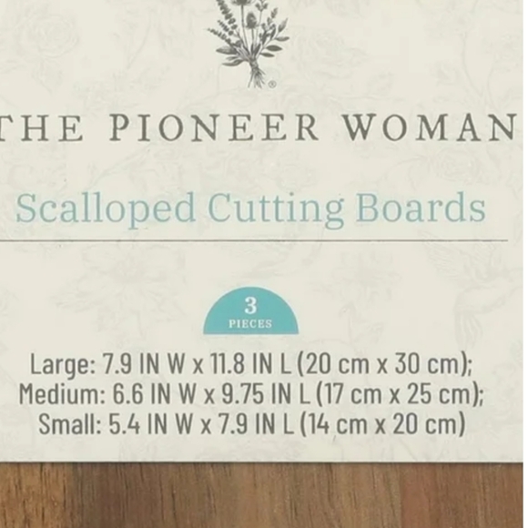 💜 2025 The Pioneer Woman Scalloped Acacia  Wood Cutting Board Set Of 3 - Picture 3 of 6
